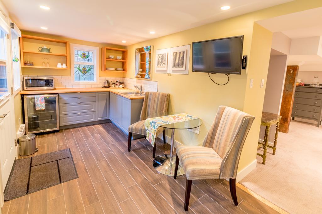 West End Guest House Λάνγκλεϊ Εξωτερικό φωτογραφία
