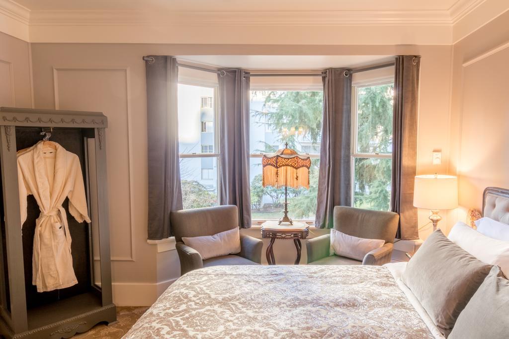West End Guest House Λάνγκλεϊ Εξωτερικό φωτογραφία