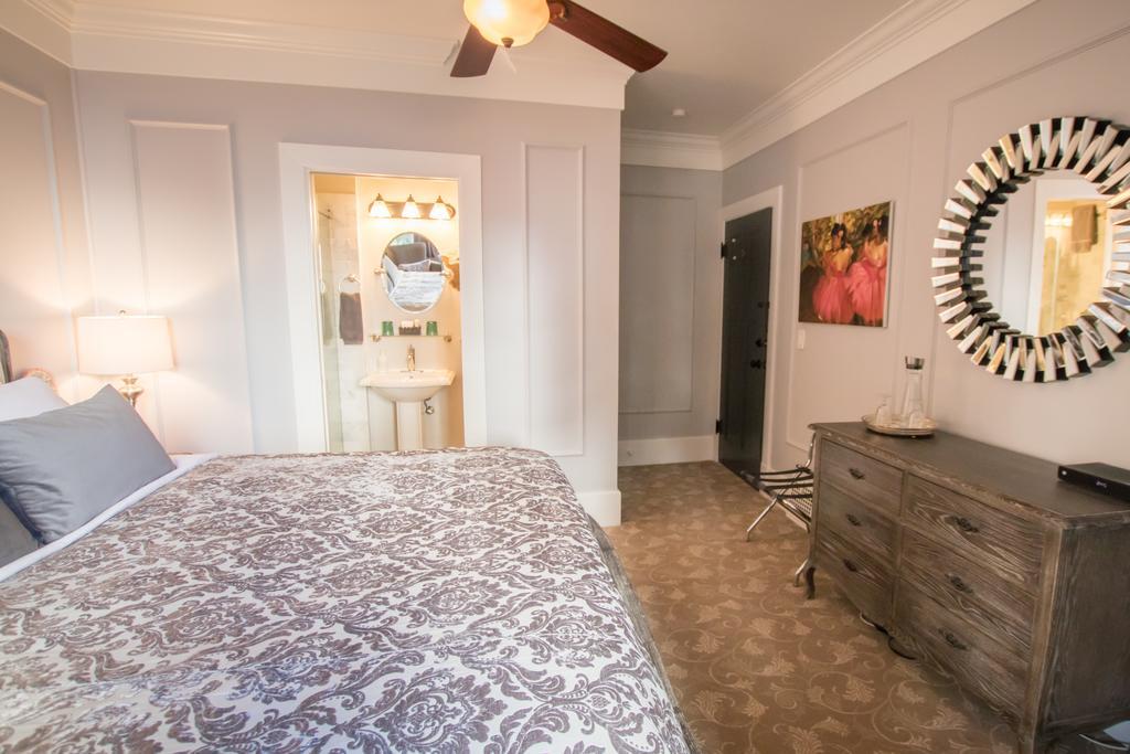 West End Guest House Λάνγκλεϊ Εξωτερικό φωτογραφία