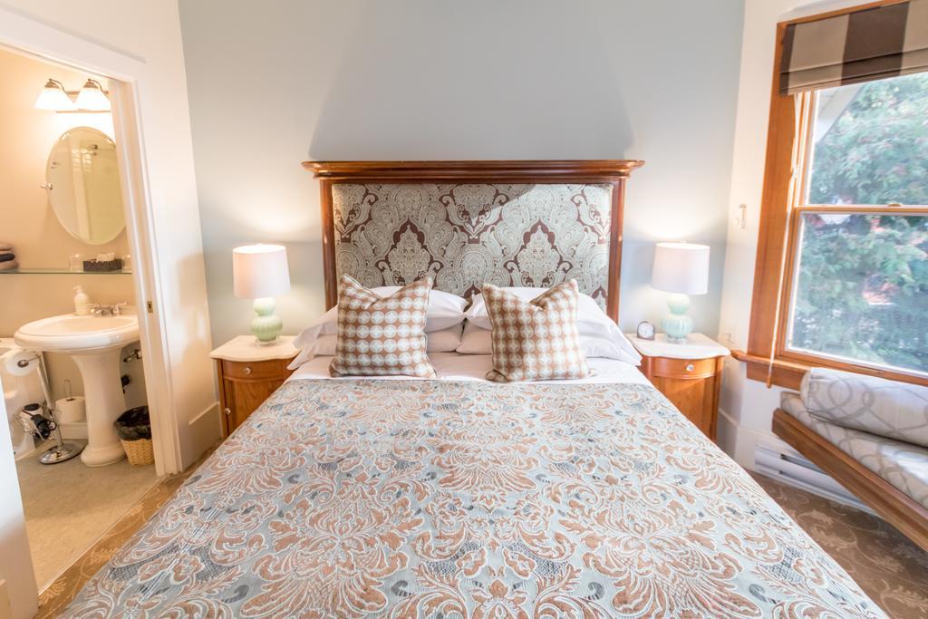 West End Guest House Λάνγκλεϊ Εξωτερικό φωτογραφία